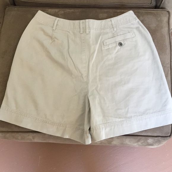 Shorts - Picture 2 of 3